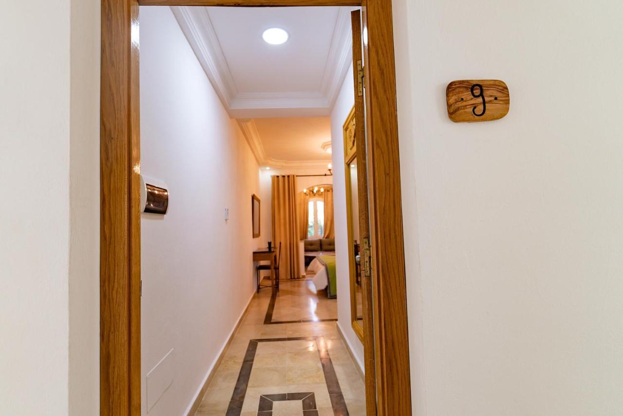 Hotel Dar Mhenna 4*